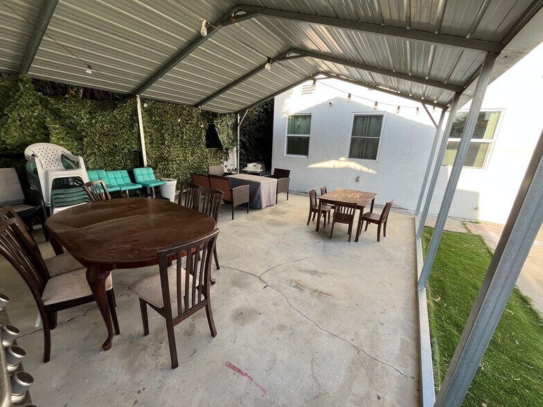 Building Photo - 1415 Stearns Dr