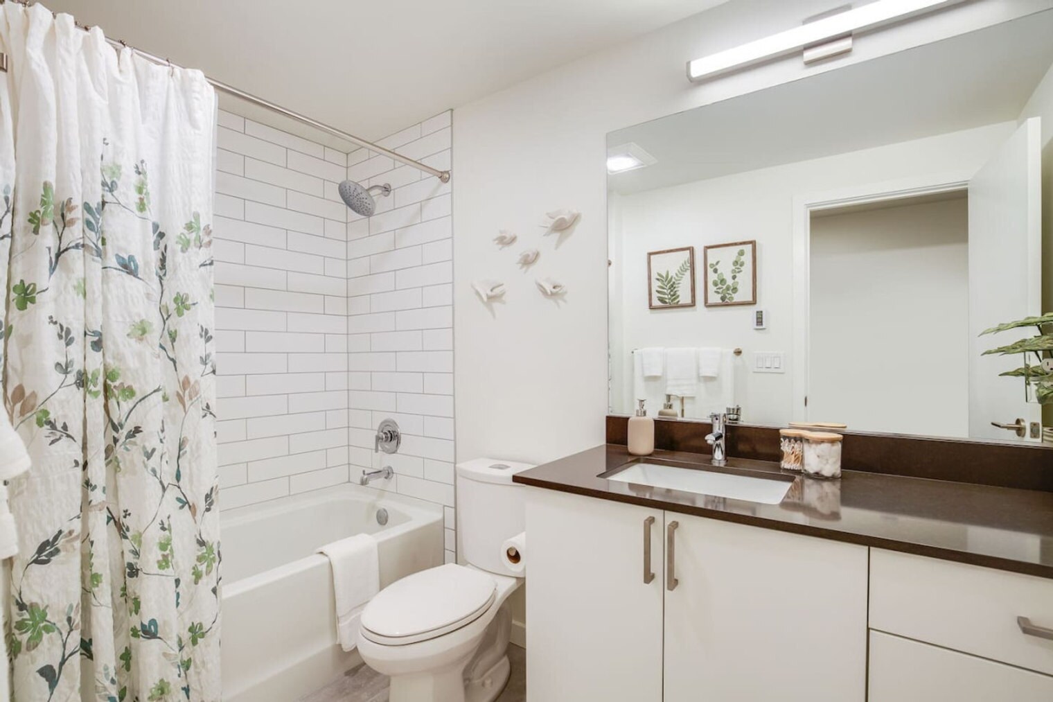 Building Photo - 2203 22nd Ave S