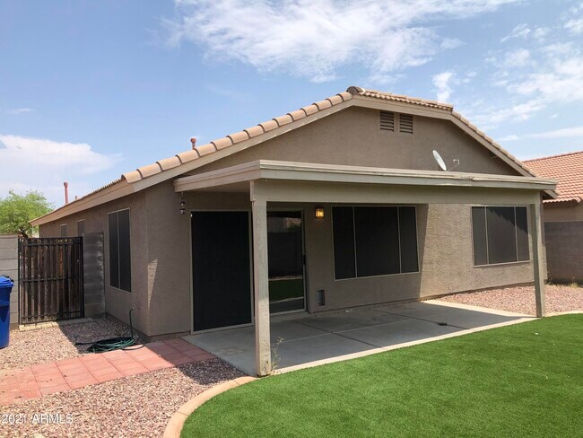 Building Photo - 13201 W Mauna Loa Ln