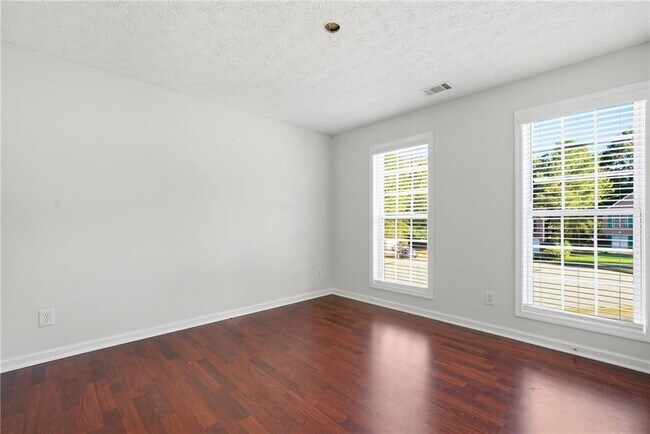 Building Photo - 3592 Kittery Dr SW