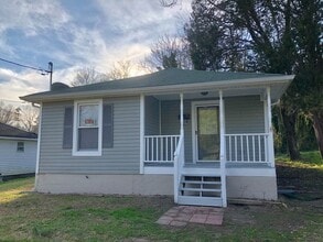 Building Photo - Price reduced!! Move-in Ready**