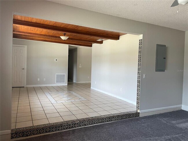 Building Photo - 2753 Foxdale Dr