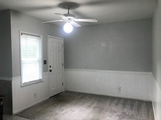 Building Photo - 1017 S Savage St