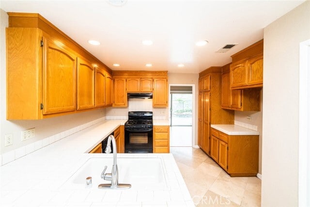 Building Photo - 25 Parkman Rd E