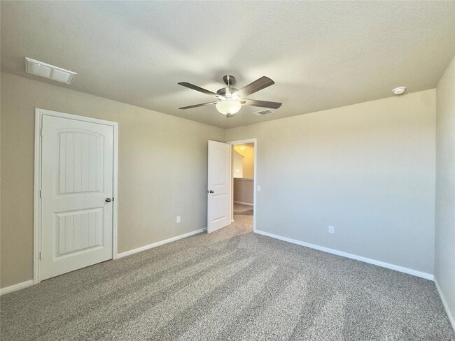 Building Photo - 1521 Maier Dr