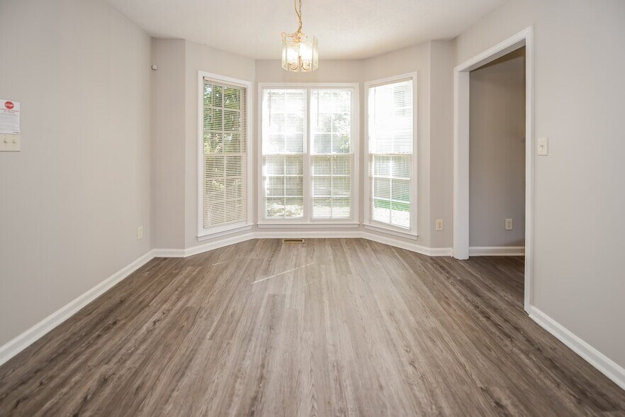 Building Photo - 6398 Grafton Ct