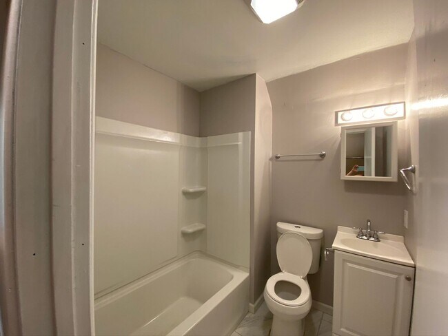 Building Photo - 55 Parker St