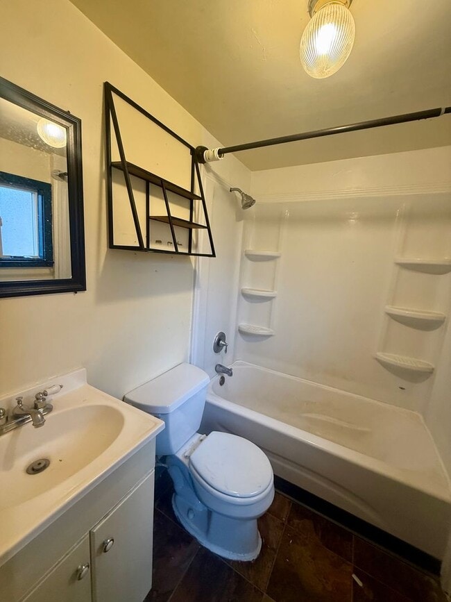 Building Photo - Charming 2-Bed, 1-Bath Home on a Huge Lot – $1,400/mo – Cheney, WA