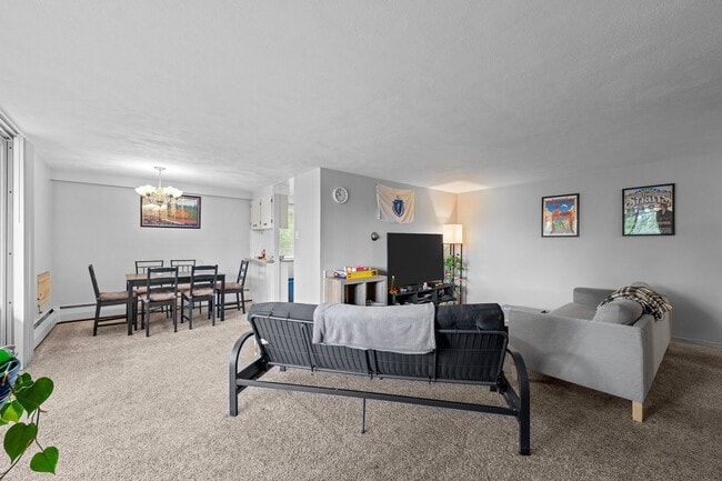 Building Photo - Gorgeous apartment in Cheesman Park!