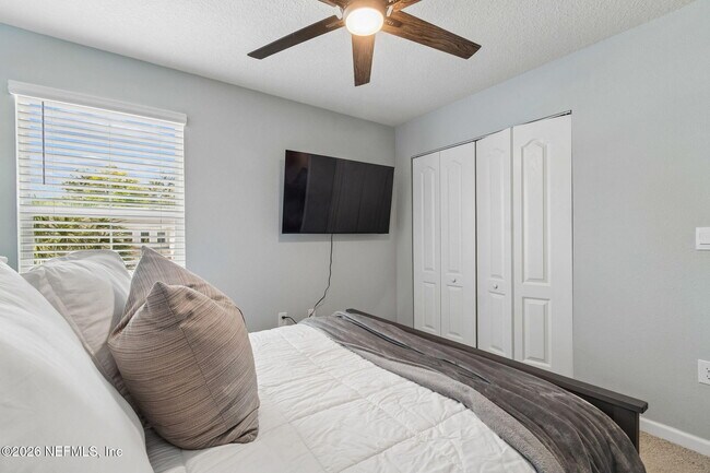 Building Photo - 49 Pasadena Dr