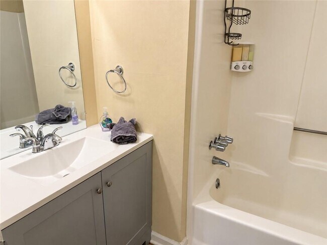 Building Photo - 3025 Sand Wedge Cir