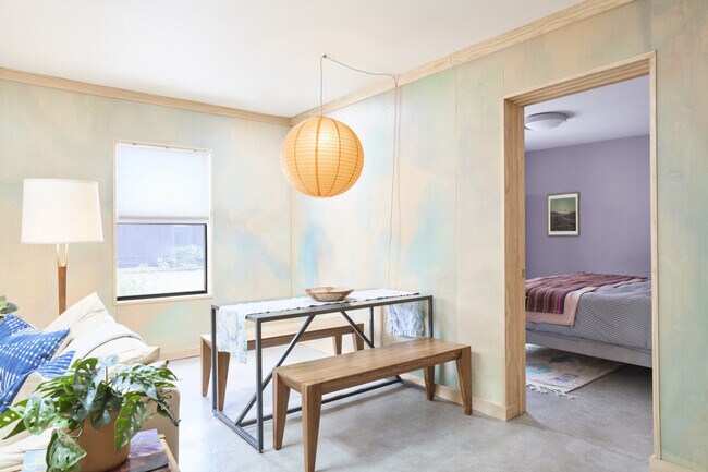 Building Photo - 2861 Agua Fria St