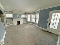 Building Photo - 3584 E 151st St