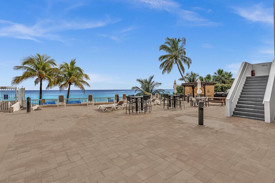 Beach Patio - 4020 Galt Ocean Dr