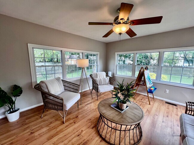 Building Photo - Charming Home in Quiet Salem Woods Cul-de-Sac
