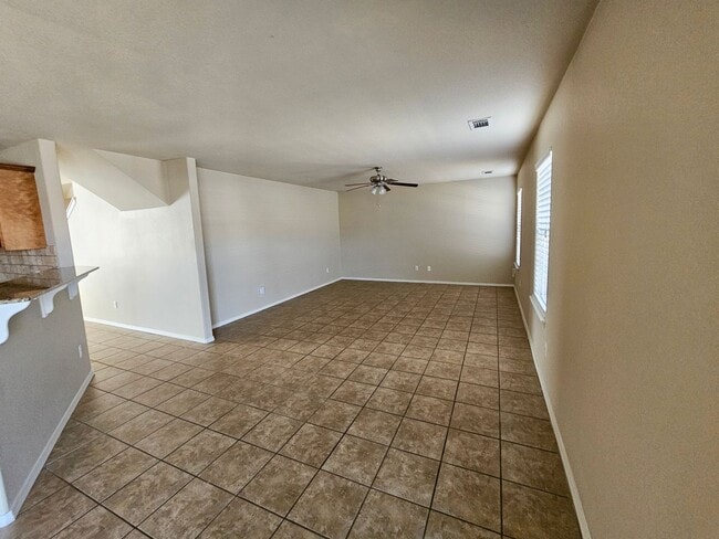 Building Photo - 605 Torrington Wy.