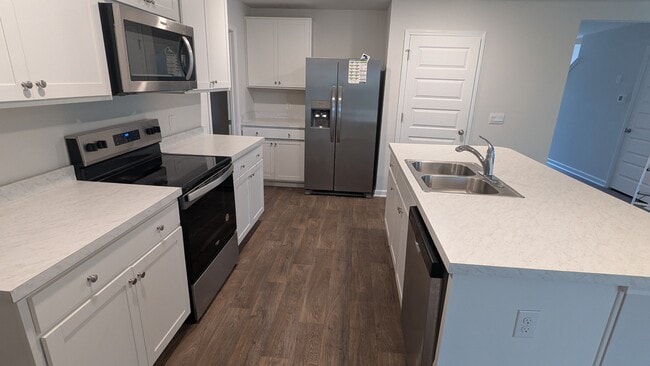 Building Photo - 131 Ellie Wy