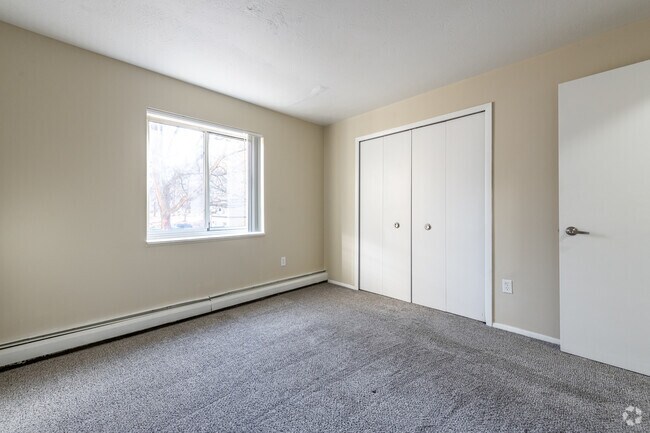 1BR, 1BA - 670SF - Summit Ridge Apartments