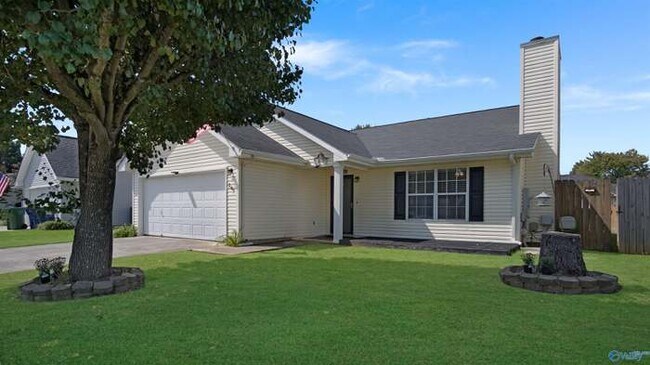 Primary Photo - 207 Sandy Wood Ct