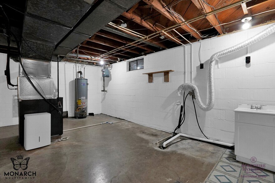 Building Photo - 673 Joyful St