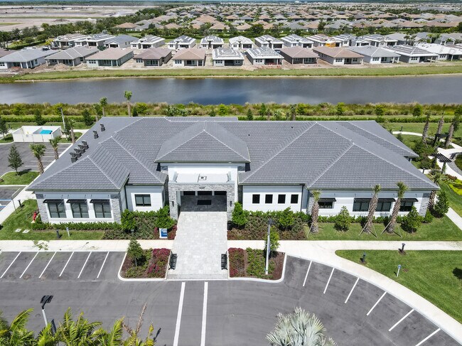 Building Photo - 13264 SW Blue River Rd