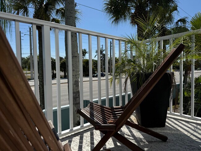 Building Photo - 950 S Kanner Hwy