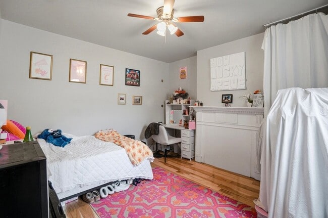 Building Photo - 7 Bed/3 Bath Mins. from UC Campus $700/pp ($4,900/mo)!