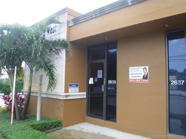 Building Photo - 2625 N Andrews Ave