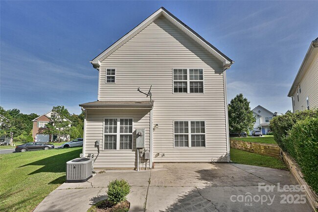 Building Photo - 12131 Honor Guard Ave