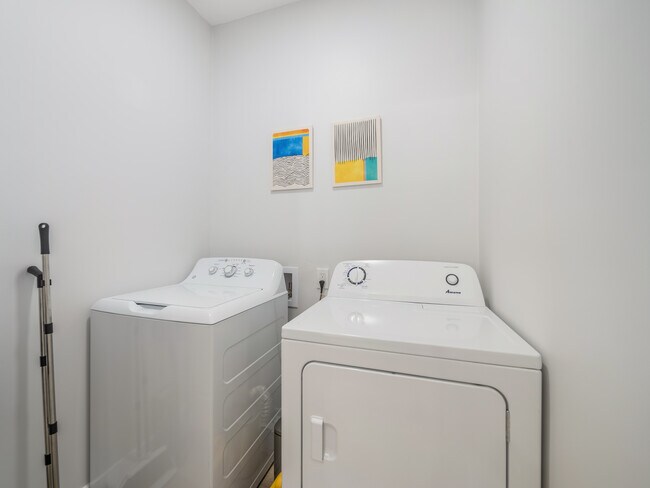 Building Photo - 95-148 Waimakua Dr