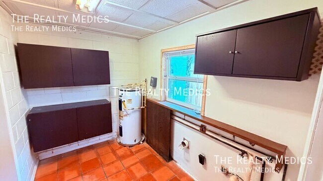 Building Photo - 31061 Lochmore Cir