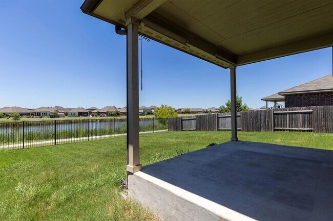 Building Photo - 13508 Rosebud Isle Dr