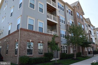 Building Photo - 4861 Finnical Wy