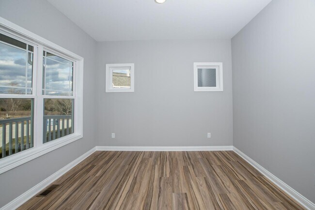 Building Photo - 928 Camden Ct