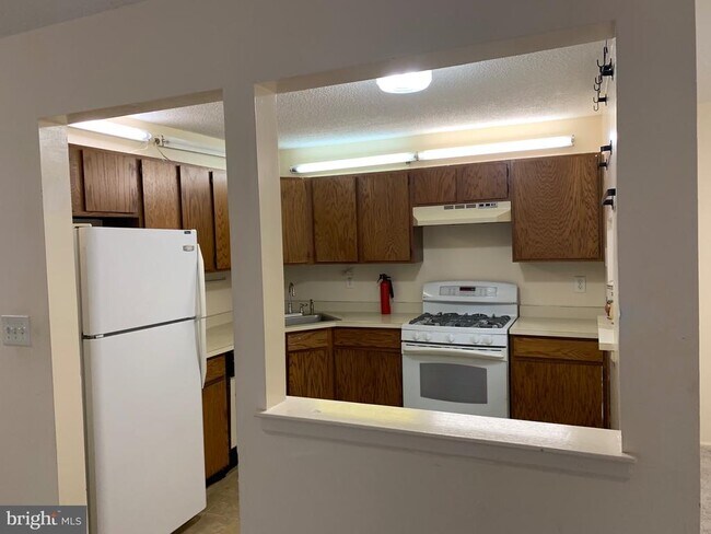 Building Photo - 57 Juniper Way