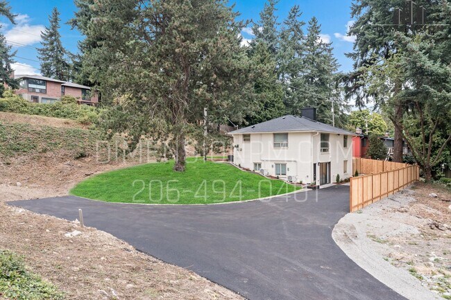 Building Photo - 13848 29th Ave S