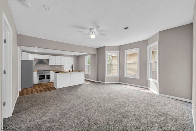 Building Photo - 3874 W 37th St