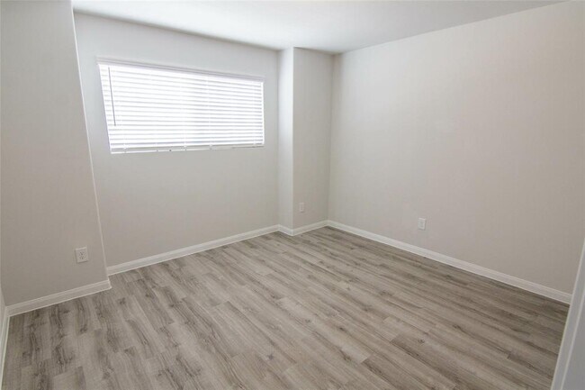 Building Photo - 5426 Tobins Gully Dr