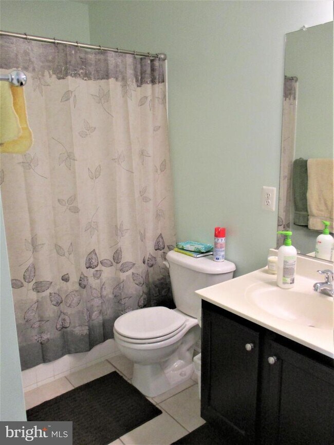 Building Photo - 25320 Lake Mist Square