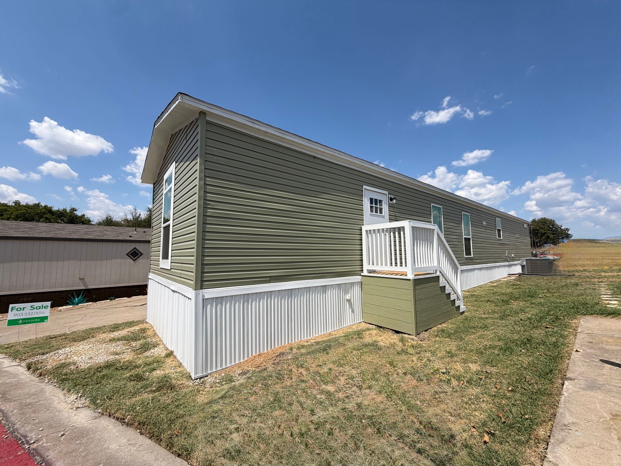 Building Photo - 709 N Collins Fwy