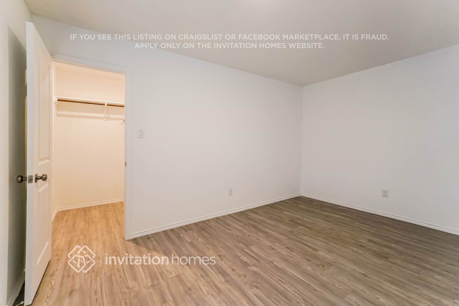 Building Photo - 10539 McClintock Dr