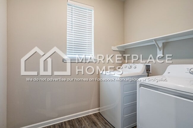 Building Photo - 4377 Marais River Dr