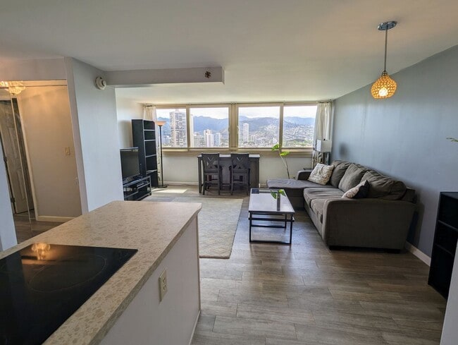 Building Photo - Island Colony 1-Bed 1-Bath, Sweeping Mountain Views, no parking