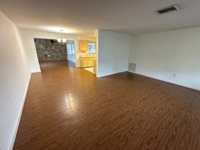 Building Photo - 306 S Monroe St