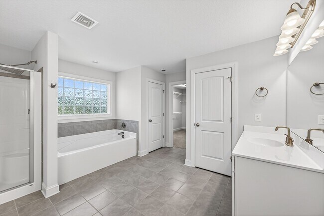 Building Photo - Welcome to Onslow Bay