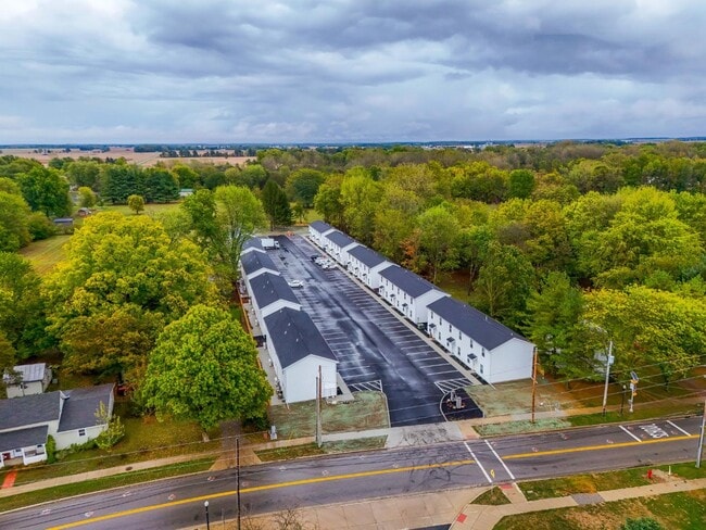 Building Photo - 386 N Franklin St