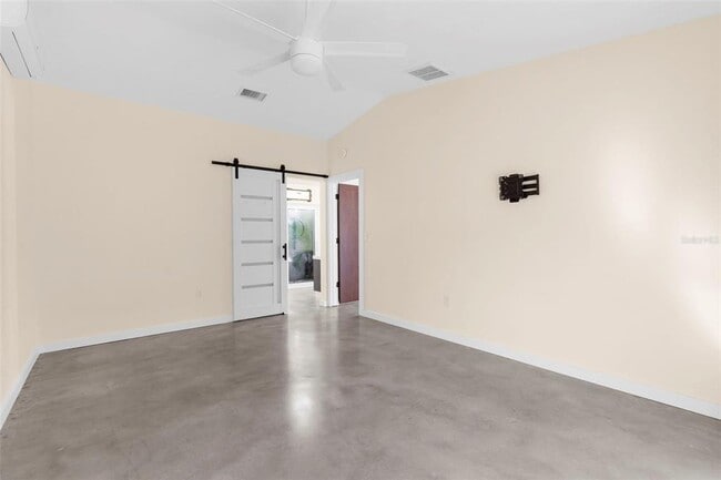 Building Photo - 4250 Marlowe Dr