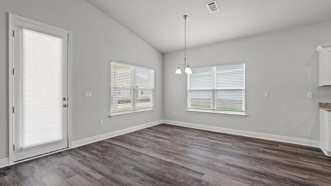 Building Photo - 215 Speckled Trout Ln N