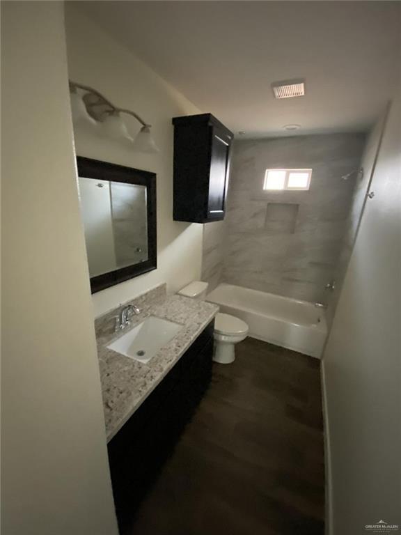 Building Photo - 11 Cathedral Hl