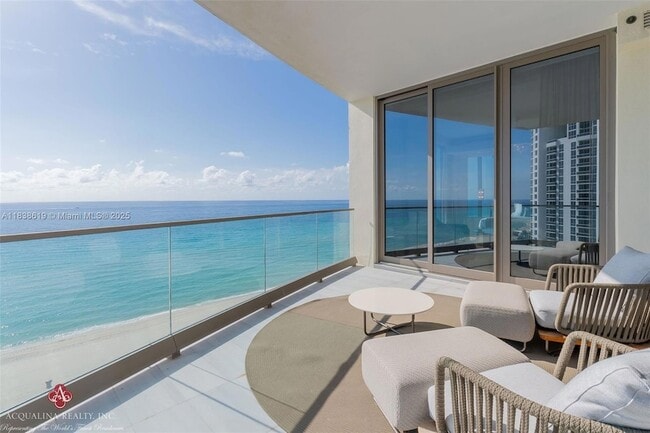 Building Photo - 17975 Collins Ave